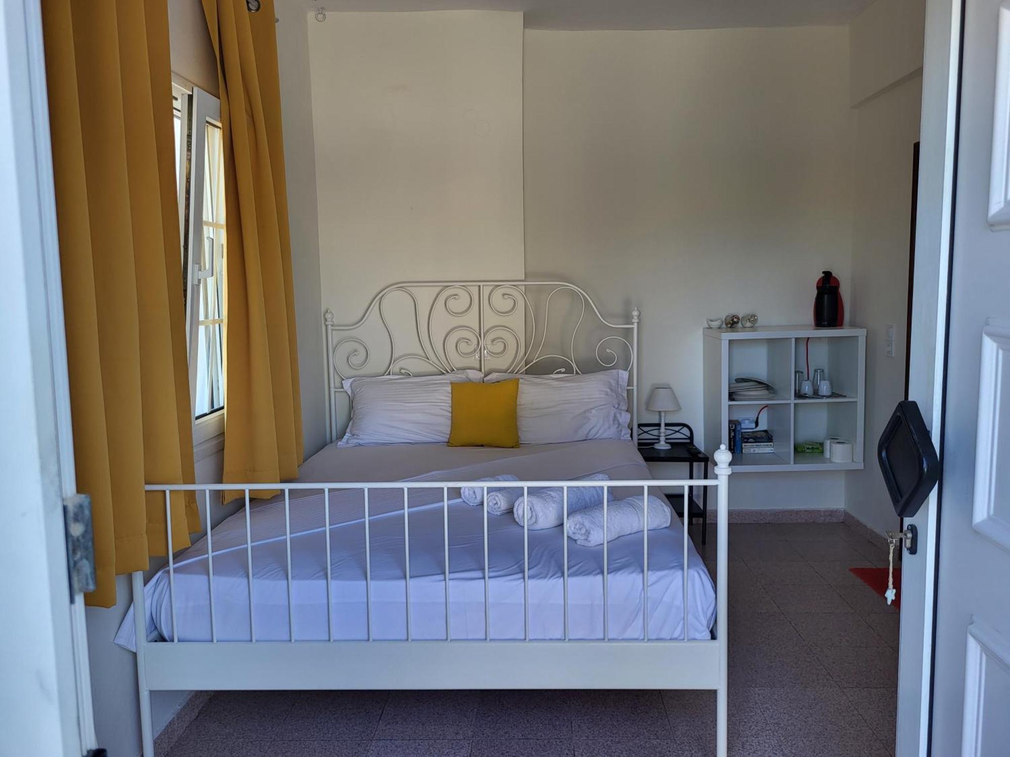 Black Fig Pollonia Room photo